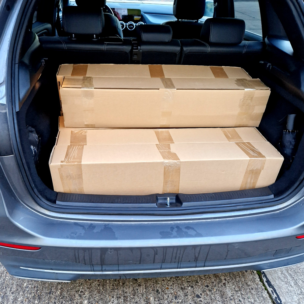 Bild Doppelbett: Doppelbett im Kofferraum Mercedes B Klasse